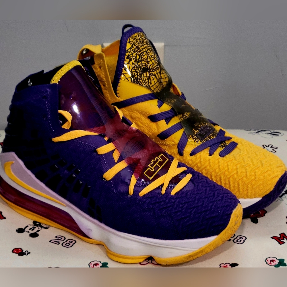 "LAKERS "Lebron VXII LMTD EP - Picture 3 of 10